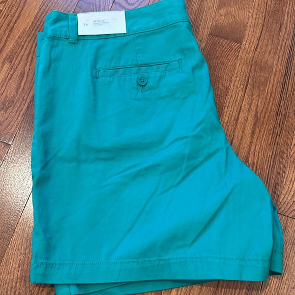 LOFT Original Straight Shorts 14 - Picture 2 of 6